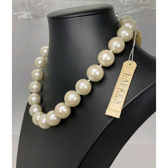 NWT Lauren Ralph Lauren Faux Pearl Chunky Bead Necklace – 17" - Picture 2 of 5